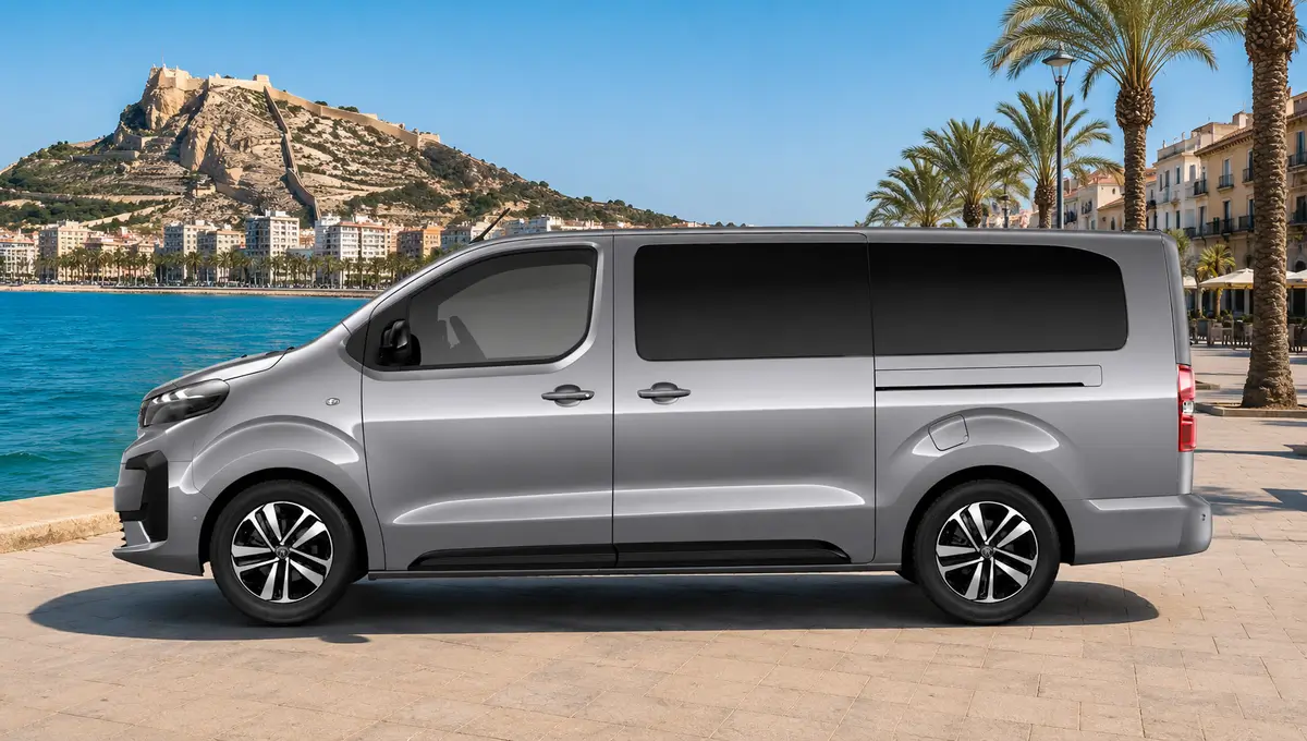 Peugeot Traveler – na prenájom v Alicante - zboku